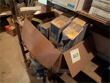 Lot 203 - MOOG parts