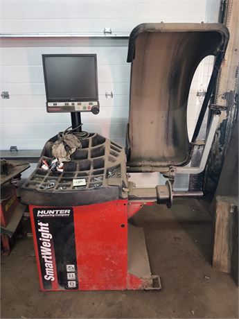 Lot 369 - Hunter Smart Weight Balancer