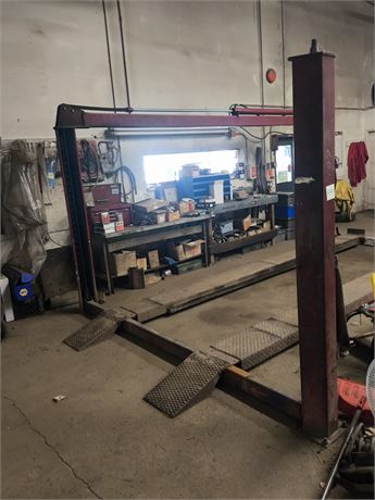 Lot 444- Ammco LMT 4 Post Lift