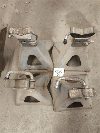 Lot 448- 6 Ton Jack Stand