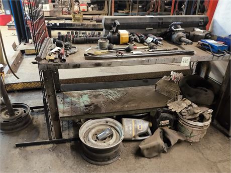 Lot 435-Work Bench
