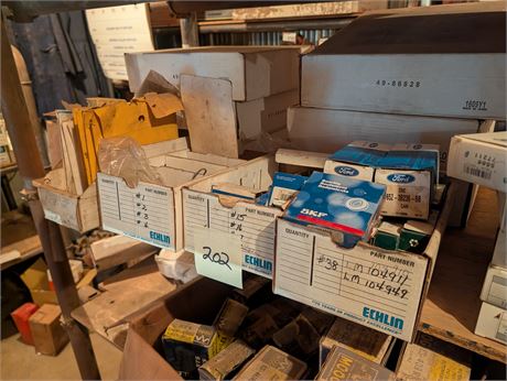 Lot 202 - Various Auto Parts