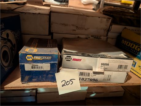 Lot 205 - NAPA Proformer Tie Rod End Outer and  Brakes