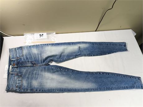 Lot 39 - Fidelity Denim Gwen High Rise Skinny, Size 24