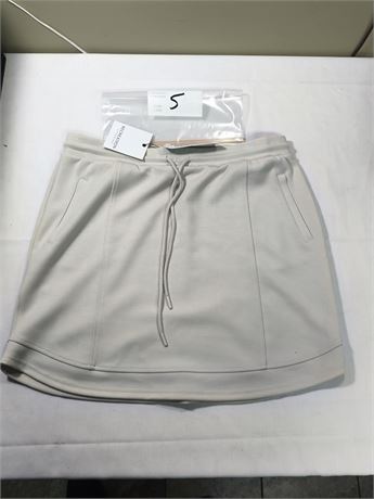 Lot 5 - Recreation Nadia Skirt, Size Large