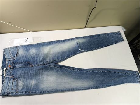 Lot 69 - Fidelity Denim Gwen High Rise Skinny, Size 27