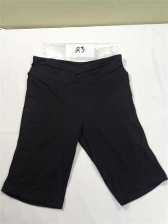 Lot 23 - Terrera Essential Shorts, Size Extra-Small