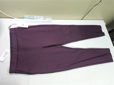 Lot 241 - Shan Straight Fit 3D Jersey Trouser, Size 10