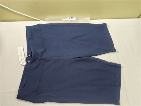 Lot 290 - Terrera Essential Shorts, Size L