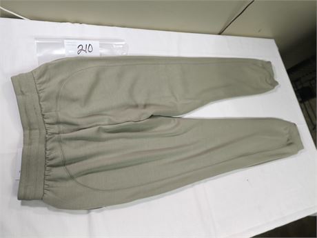 Lot 210 - Recreations Somer Pants, Size Small