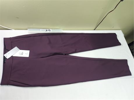 Lot 246 - Shan Straight Fit 3D Jersey Trouser, Size 4