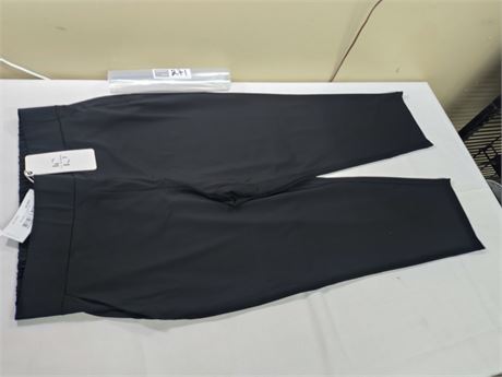 Lot 271 - Iris Setlakwe Cropped Pant, Size XL