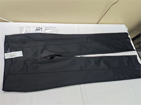 Lot 224 - Pandora Pant Tonia DeBellis, Size 4