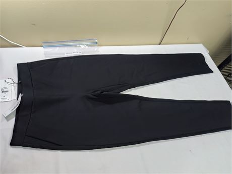 Lot 233 - Shan Straight Fit 3D Jersey Trouser, Size 8