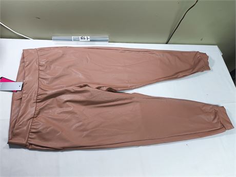 Lot 267 - Commando Faux Leather Jogger, Size XL