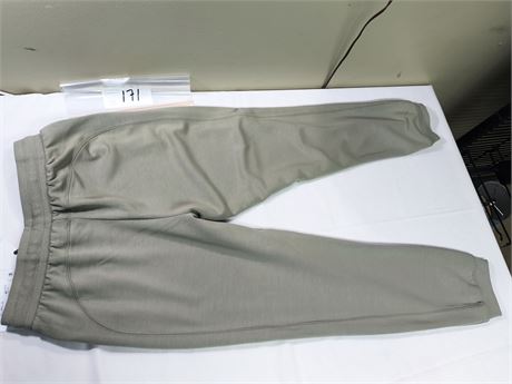 Lot 171 - Recreation Somer Pants, Size Medium