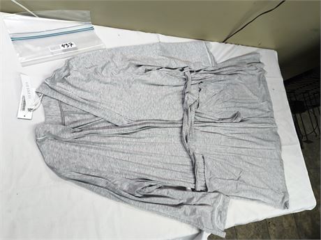 Lot 437 - Terrera Mia Luxe Robe, Size 2XL