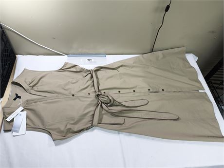 Lot 408 - Drew Madison Dress, Size XL