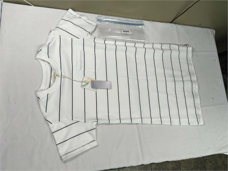 Lot 434 - Kick Back Dress, Size M