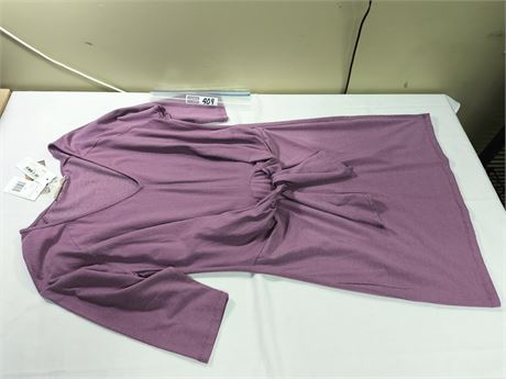 Lot 404 - Synergy Dot Juno Dress, Size XL