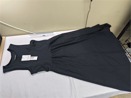 Lot 392 - Recreation Connie Dress, Size L