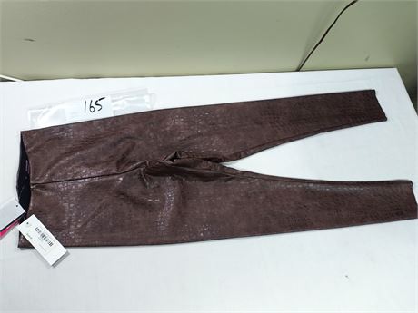 Lot 165 - Commando Faux Animal Leg with Perfect Control, Size Extra-Small