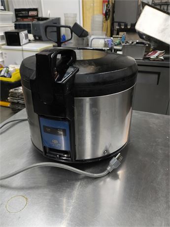 Lot 23 - Commercial Rice Cooker.