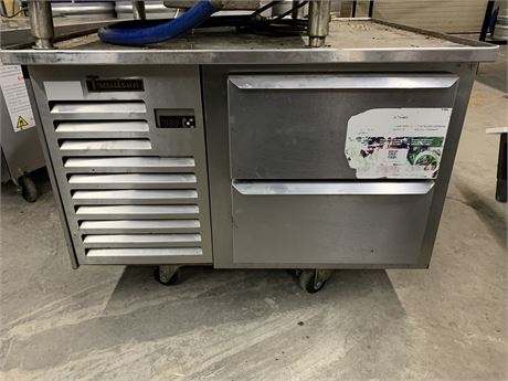Lot 22 - Traulsen 2-Drawer Refrigerated Equipment Stand