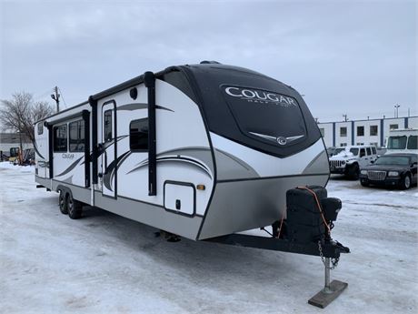 Lot 8261 - 2021 Keystone Cougar 34TSB