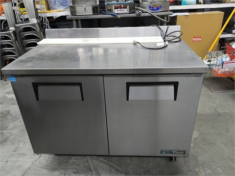 Lot 50 - 48" 2 Door Worktop Refrigerator