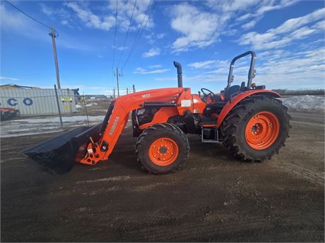 Lot 8289 - 2022 Kubota M7060D Tractor