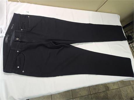 Lot 58 - Fidelity Mens Denim