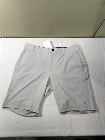 Lot 110 - 2Under Short