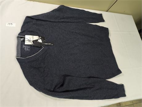 Lot 193 - Raffi Cashmere Raglan