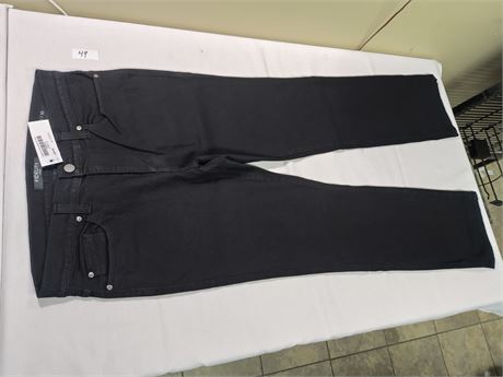 Lot 49 - Fidelity Mens Denim