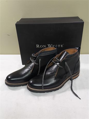 Lot 477 -  Ron White Larrado