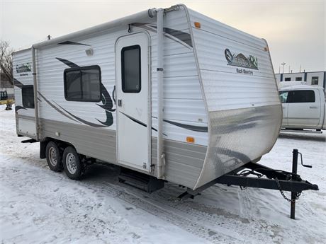 Lot 8272 - 2011 Outback Back Country 18F