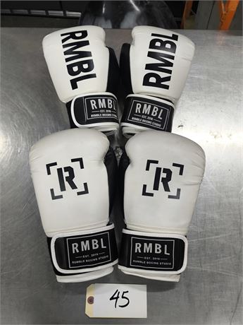 Lot 45 - Boxing Gloves