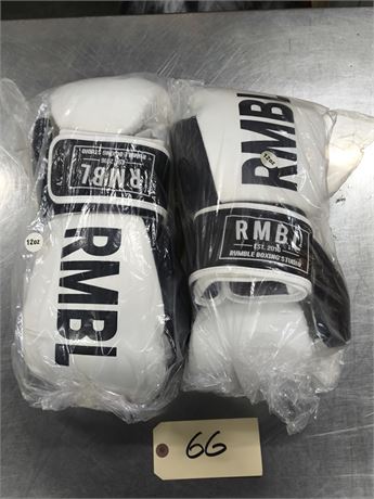 Lot 66 - Boxing Gloves