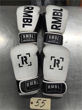 Lot 55 - Boxing Gloves