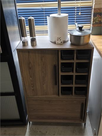 Lot 25 - Kitchen Cabinet