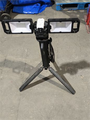 Lot 104 - LED Work Light