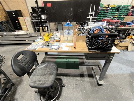 Lot 307 - Work Station