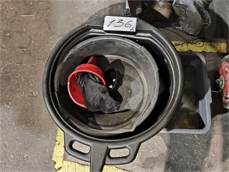 Lot 136 - Oil Changing Pan