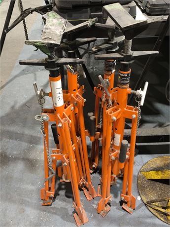 Lot 172 - Welding Tripod