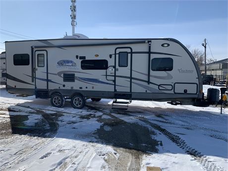 Lot 8327 - 2014 Forest River Coachmen 301BLDS