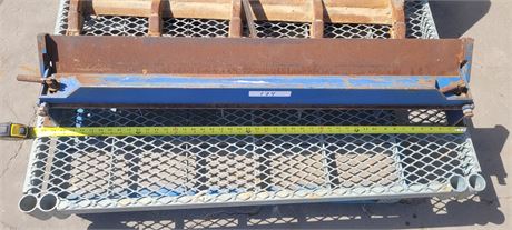 Lot 174 - Metal Extension