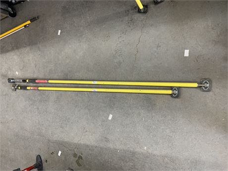Lot 136 - Quick Support Rods