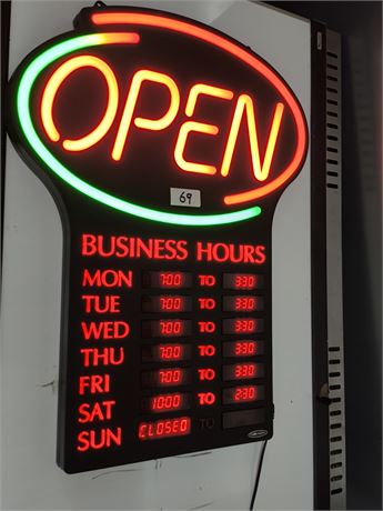 Lot 69 - Nomen LED open sign