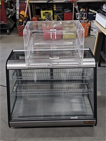 Lot 26 - Countertop Display Cases
